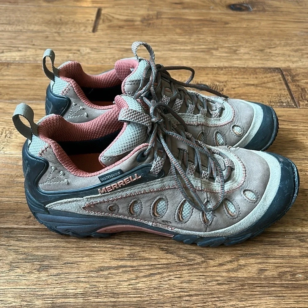 Merrell chameleon arc